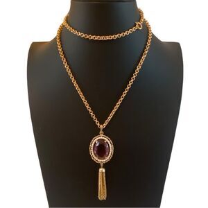 Avon Vintage Faux Amethyst Pendant Necklace w/Fringe on Long Gold Toned Chain.